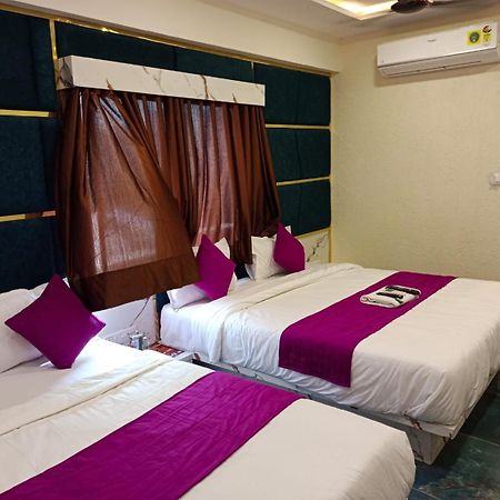 Hotel Karnavati Amhedabad Dış mekan fotoğraf