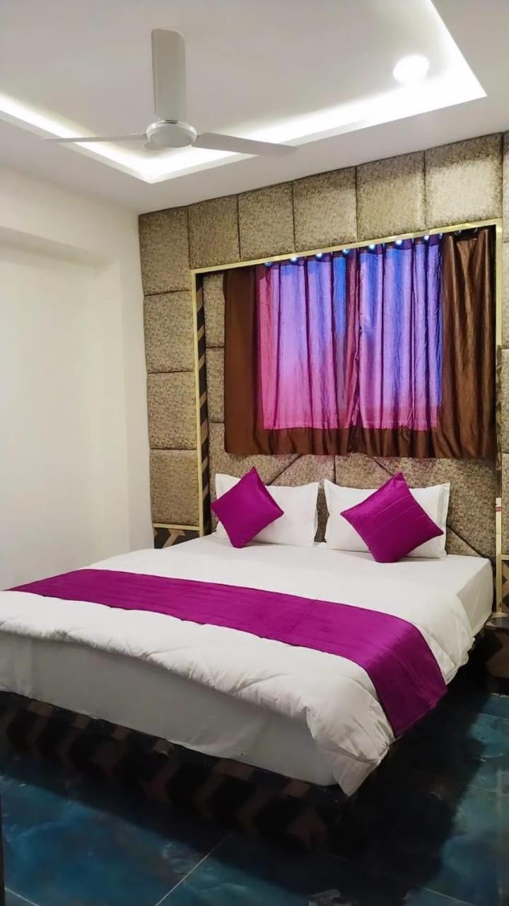 Hotel Karnavati Amhedabad Dış mekan fotoğraf