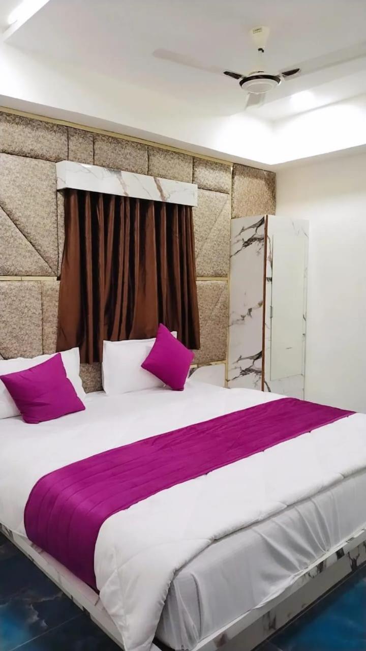 Hotel Karnavati Amhedabad Dış mekan fotoğraf