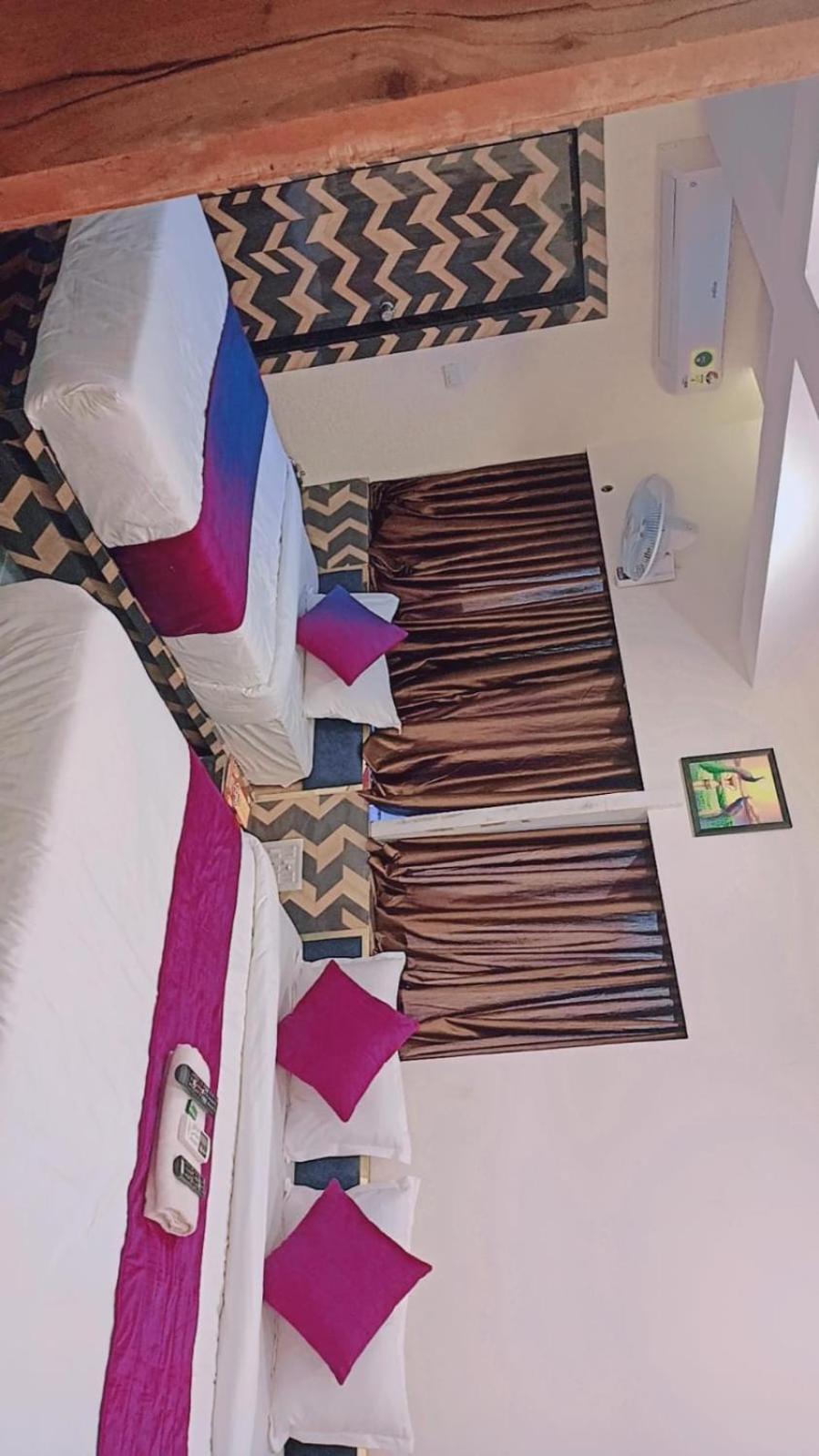 Hotel Karnavati Amhedabad Dış mekan fotoğraf